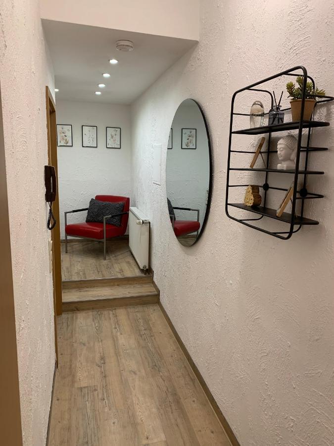Ferienwohnung Janus Altstadt-Hameln Haus 1 Inklusive Parkplatz Mit Und Ohne Balkon Hamelin Esterno foto