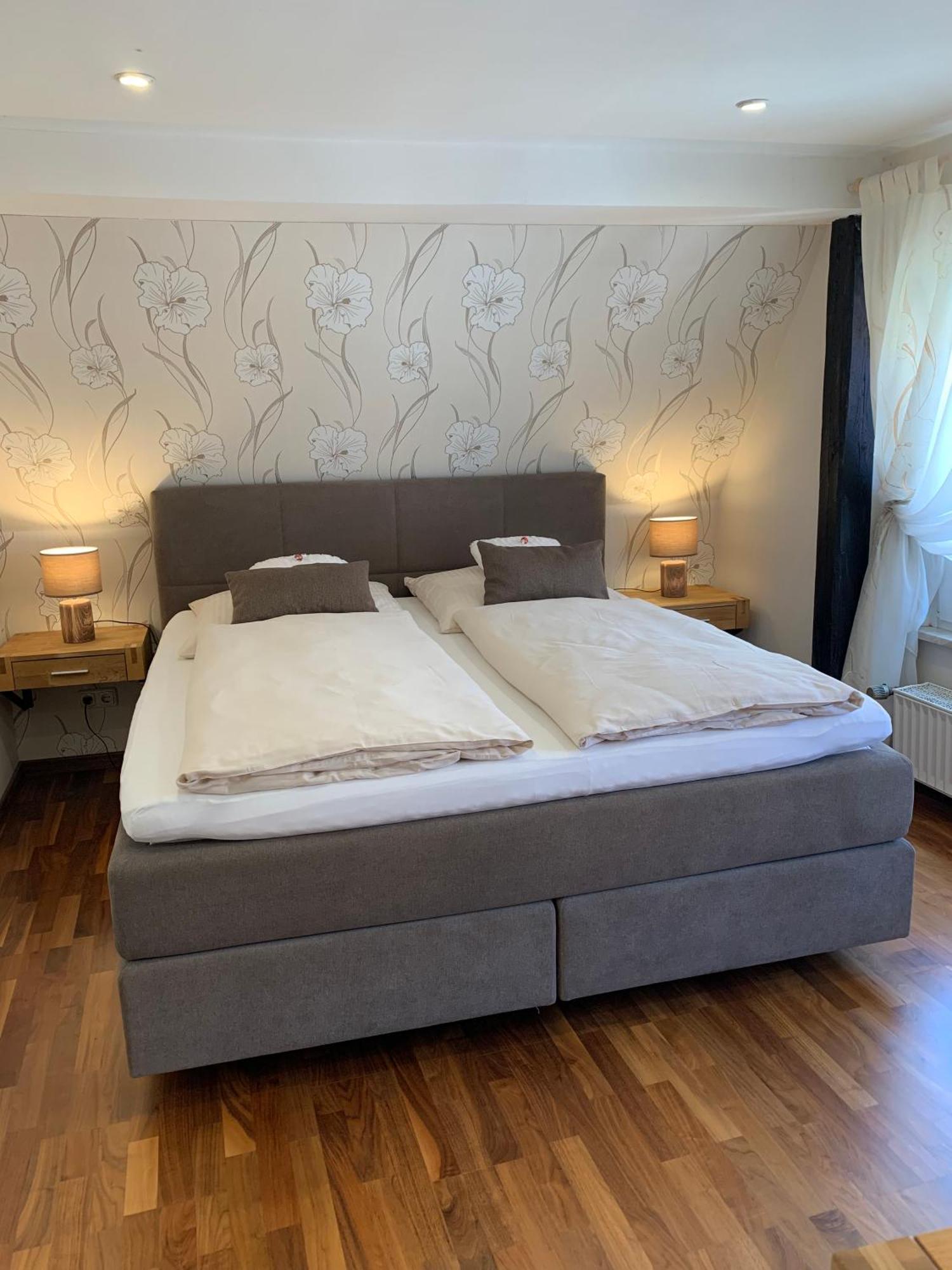 Ferienwohnung Janus Altstadt-Hameln Haus 1 Inklusive Parkplatz Mit Und Ohne Balkon Hamelin Esterno foto